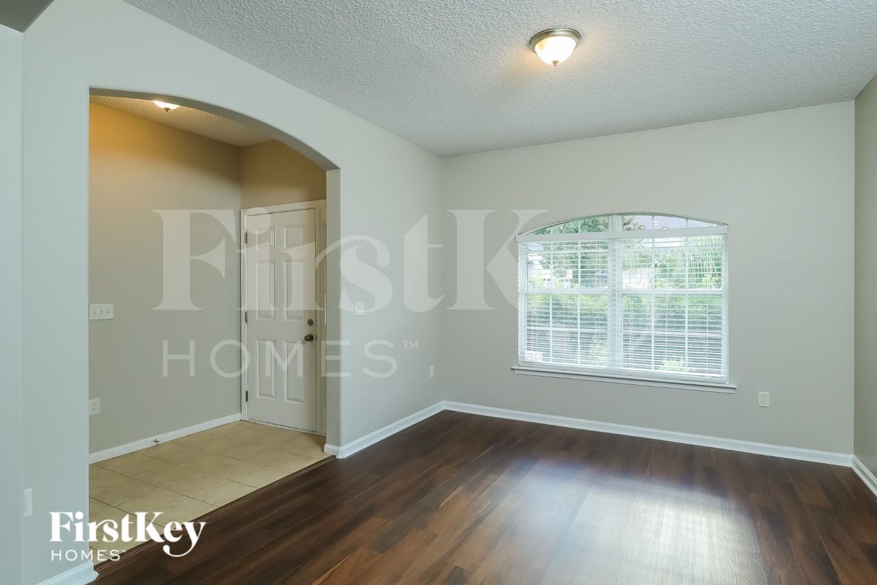 723 Candlebark Dr - Photo 2 of 16