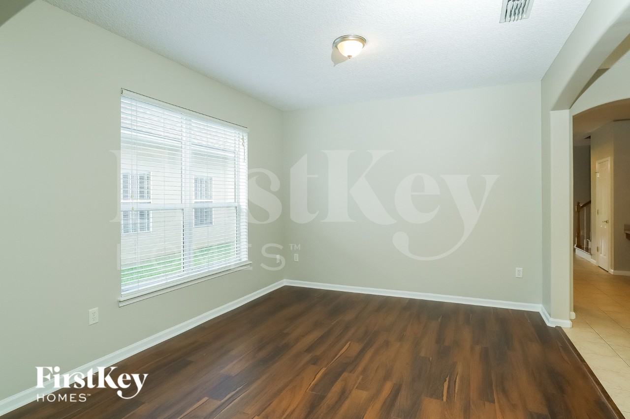 723 Candlebark Dr - Photo 3 of 16