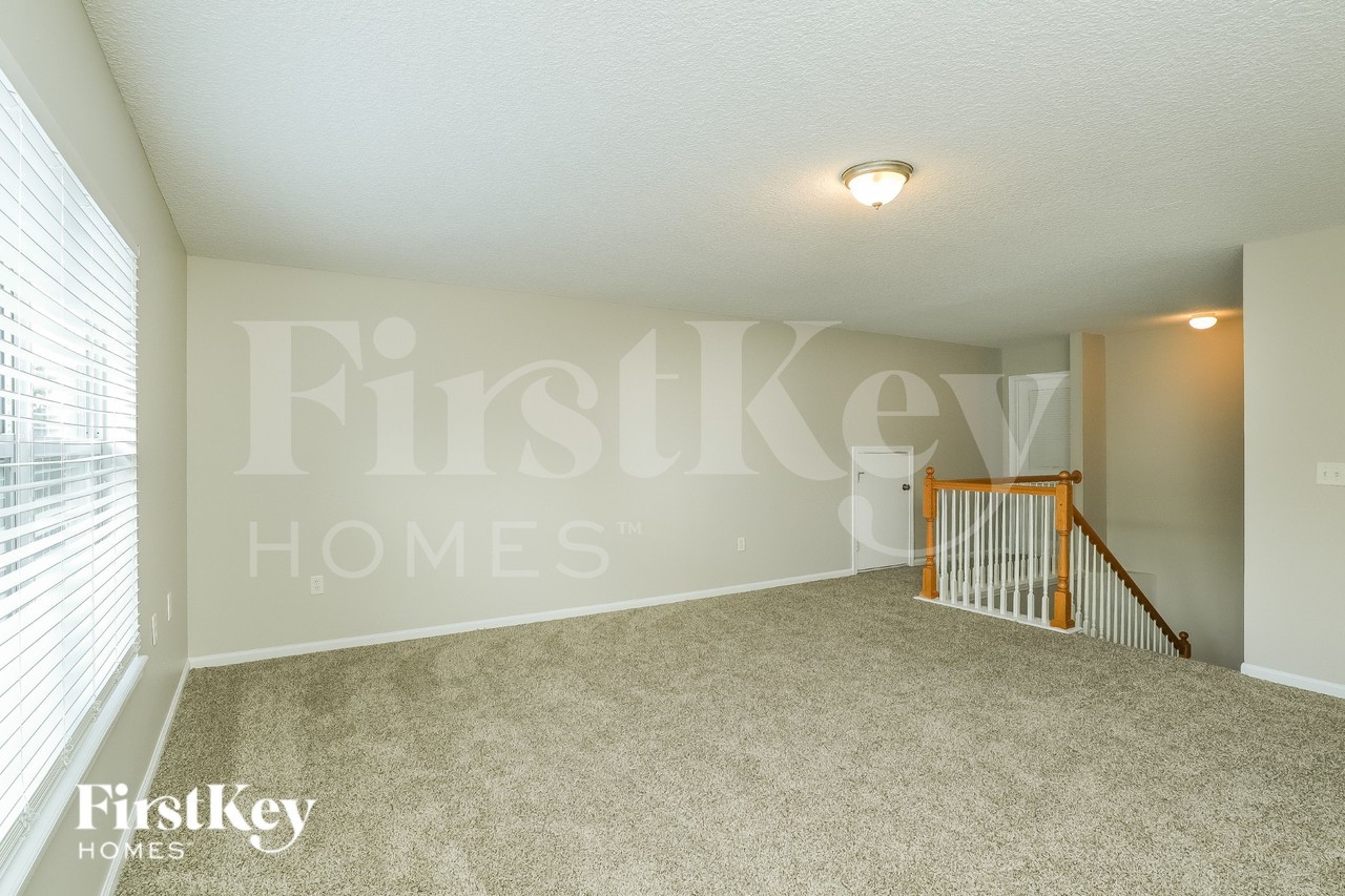 723 Candlebark Dr - Photo 7 of 16