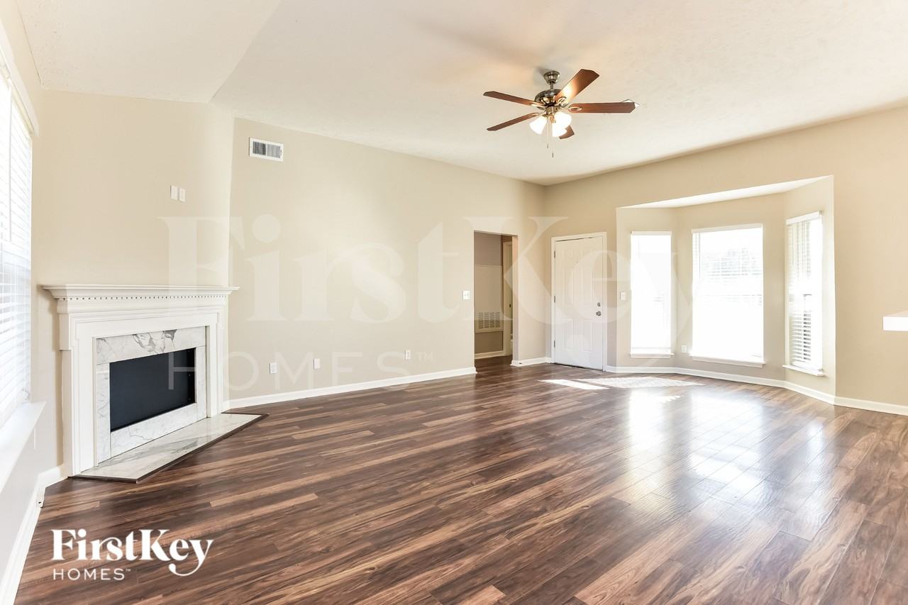 892 Lavergne Ln - Photo 5 of 15