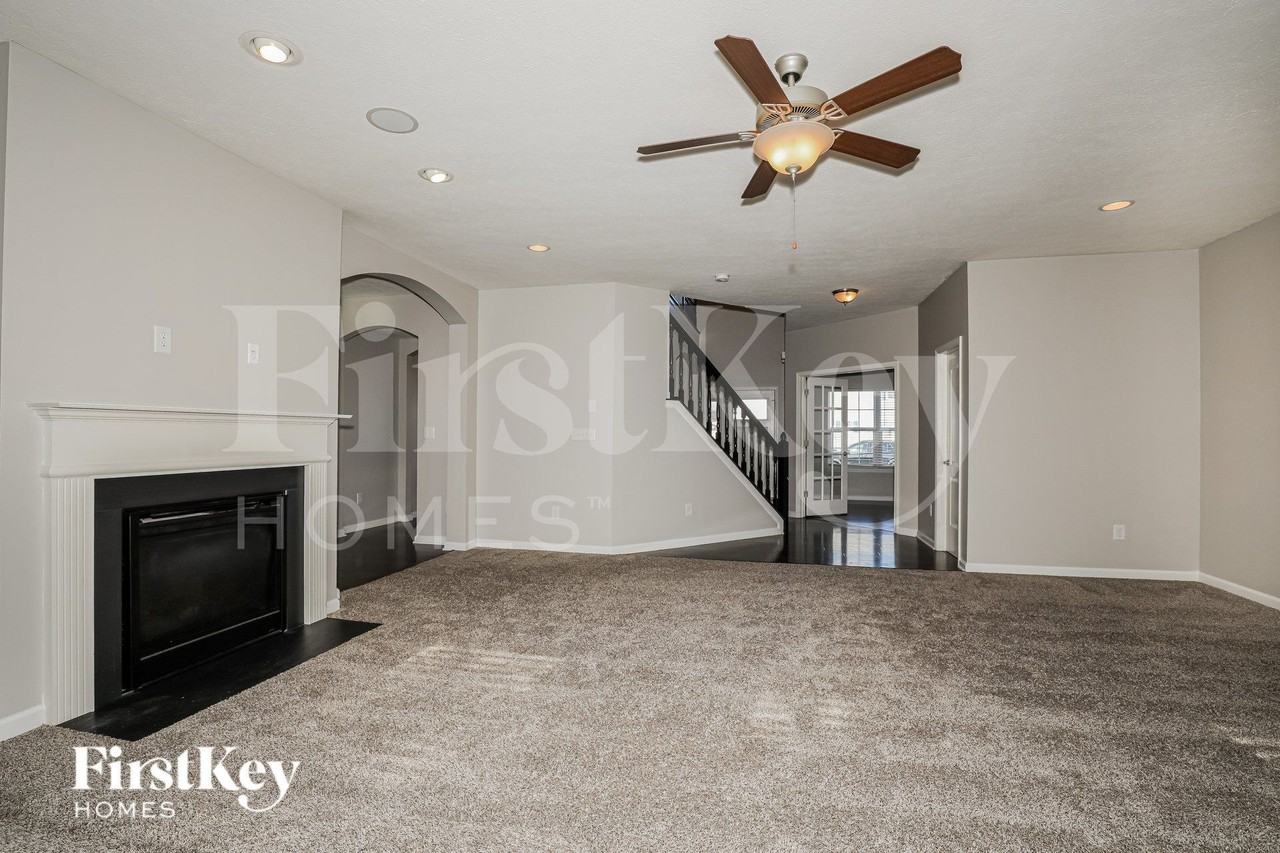 1916 Devonshire Ave - Photo 4 of 16