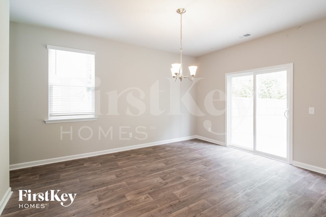 132 Whispering Wood Dr - Photo 6 of 15