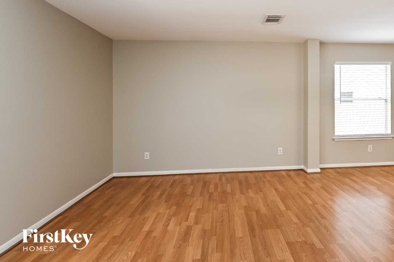 7234 River Pines Dr - Photo 6 of 15