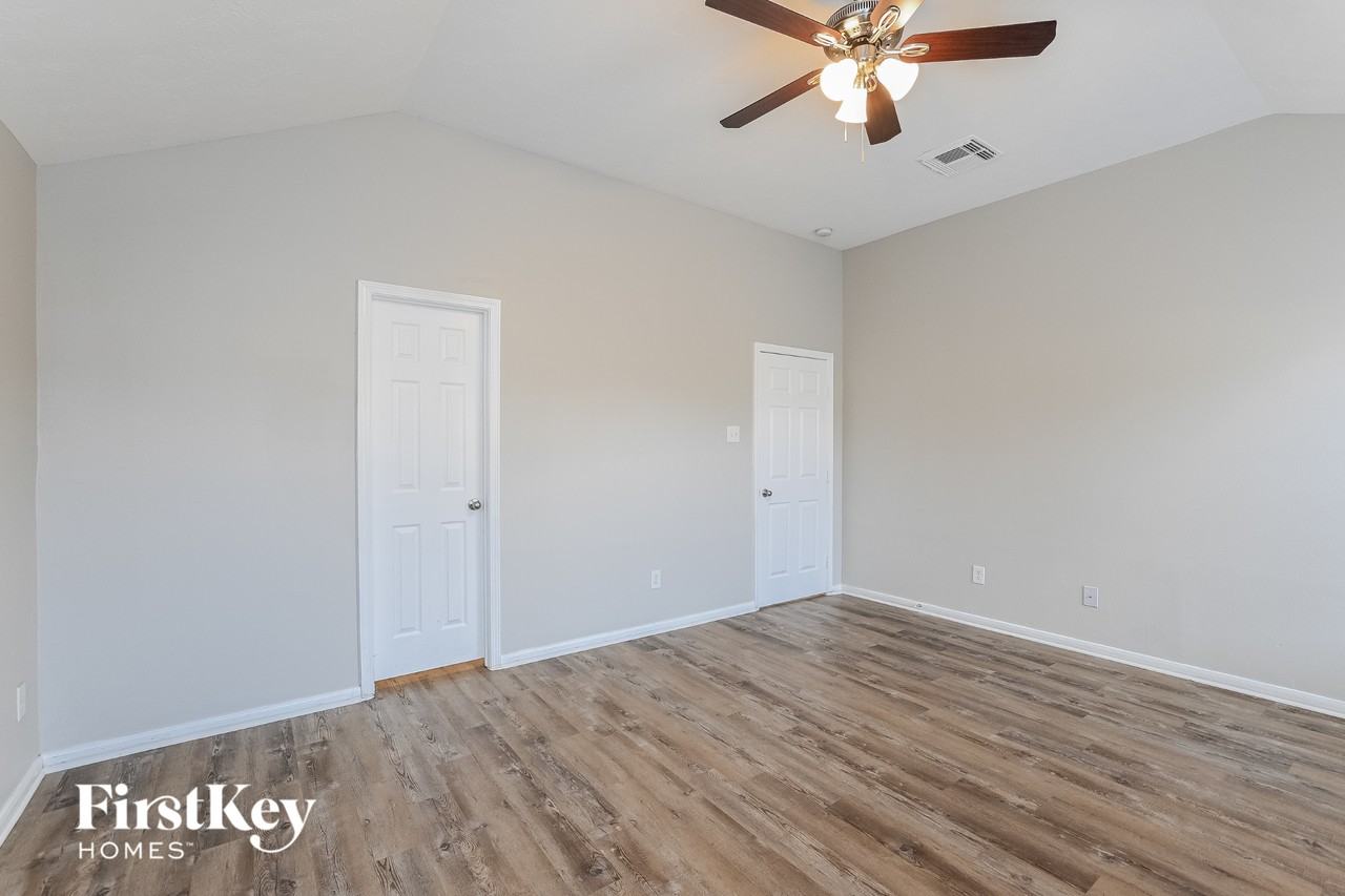18126 Hillock Glen Ln - Photo 7 of 15