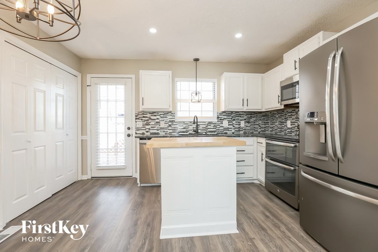3508 Country Way Rd - Photo 5 of 15