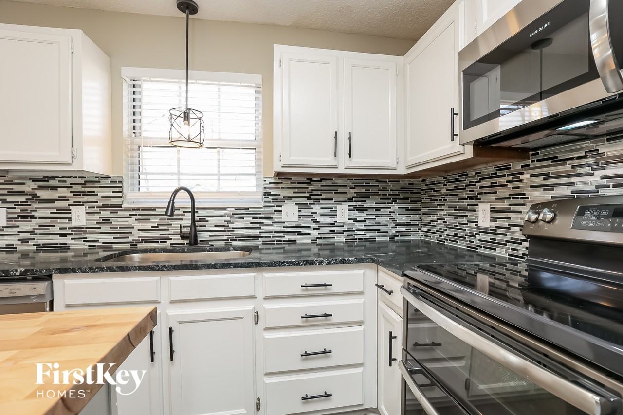 3508 Country Way Rd - Photo 7 of 15