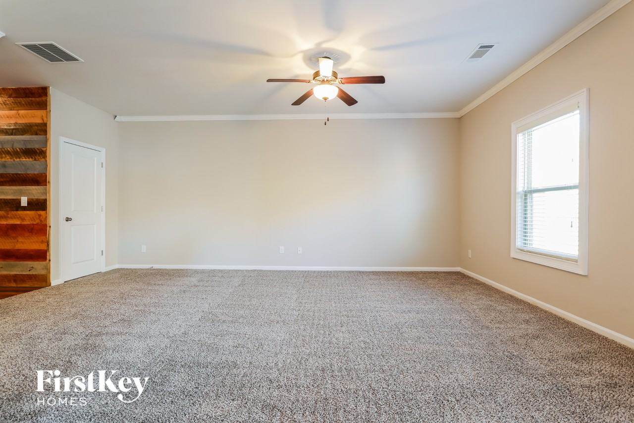1439 Turning Leaf Ln - Photo 2 of 15