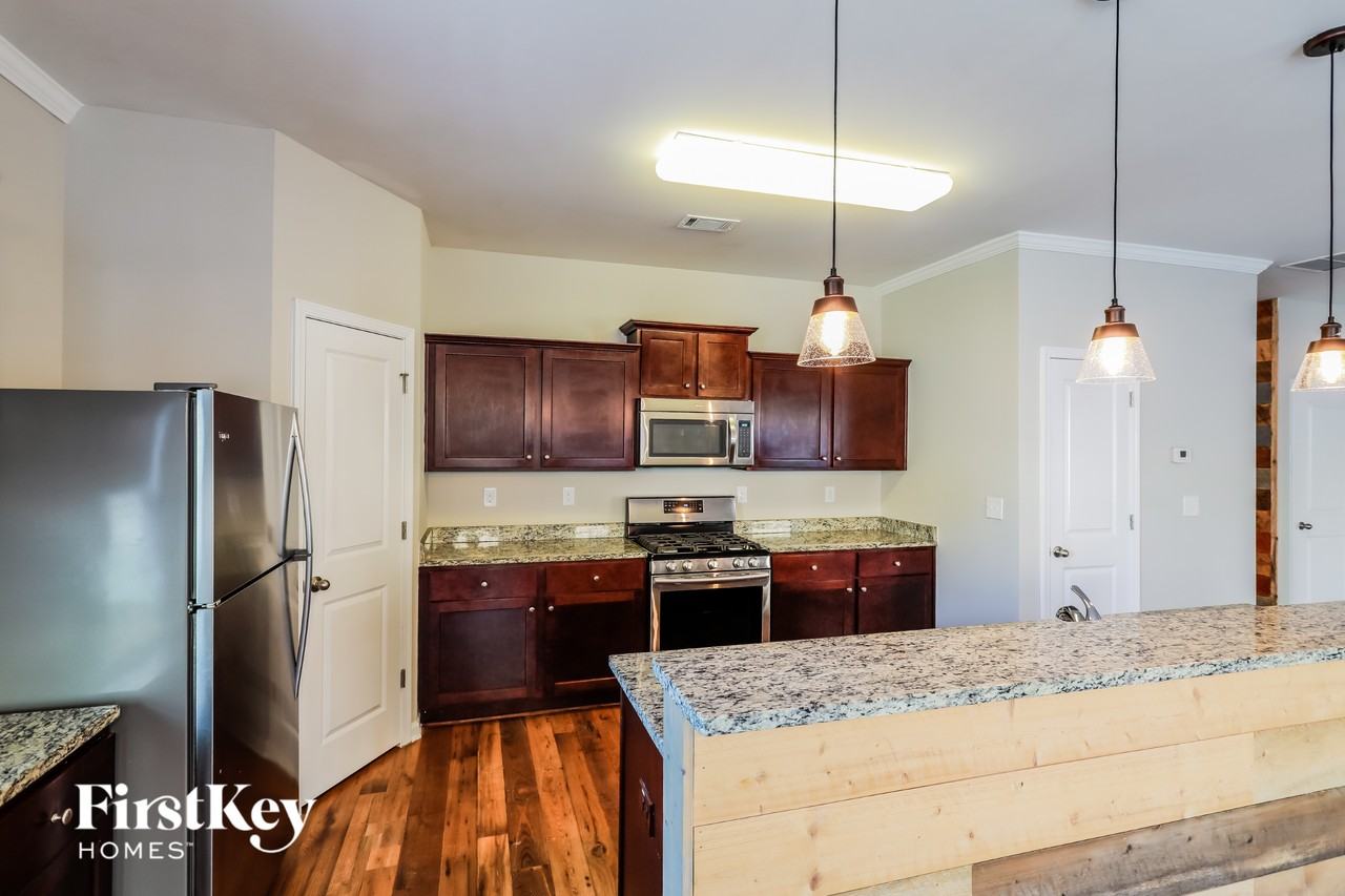 1439 Turning Leaf Ln - Photo 6 of 15