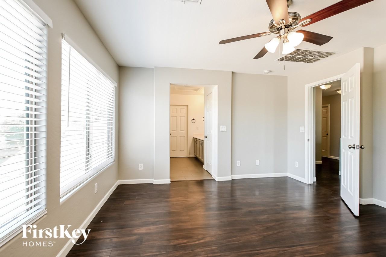 3844 W Links Dr - Photo 7 of 15