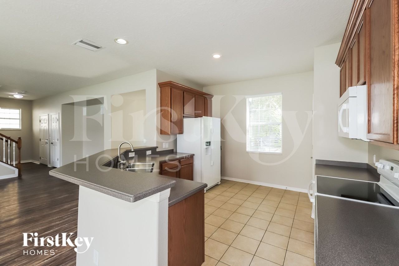 7114 Early Gold Ln - Photo 5 of 16