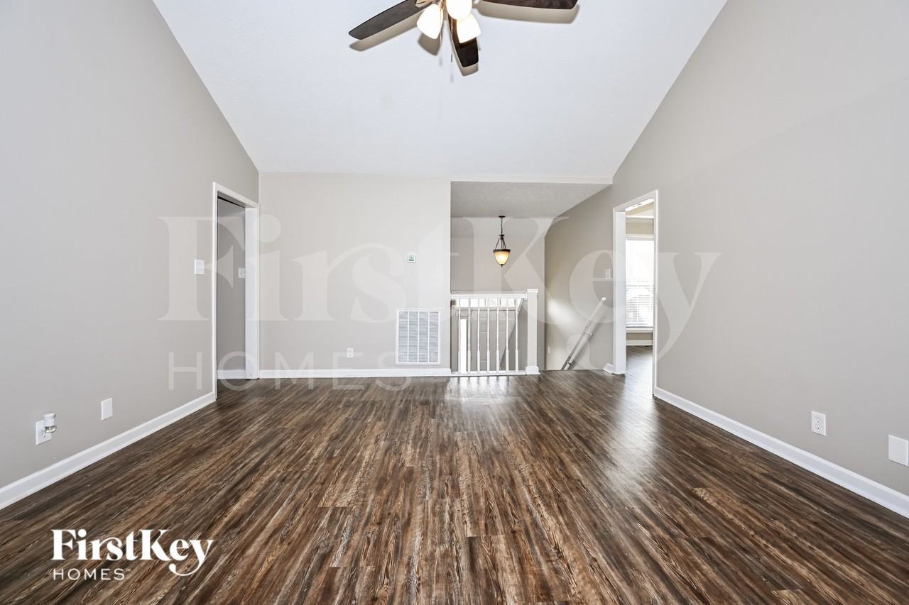 118 West Dr - Photo 3 of 16