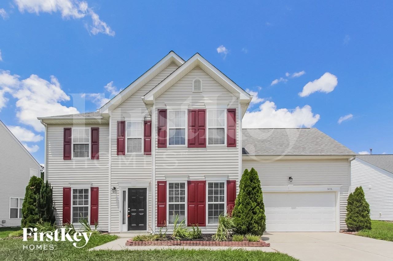 14016 Millers Creek Ln - Photo 2 of 15