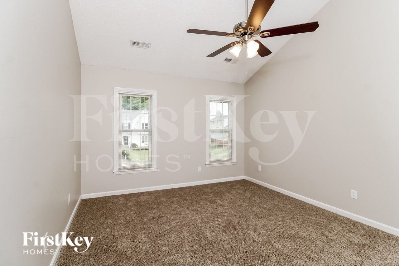 3229 Sparrowhawk Dr - Photo 6 of 15