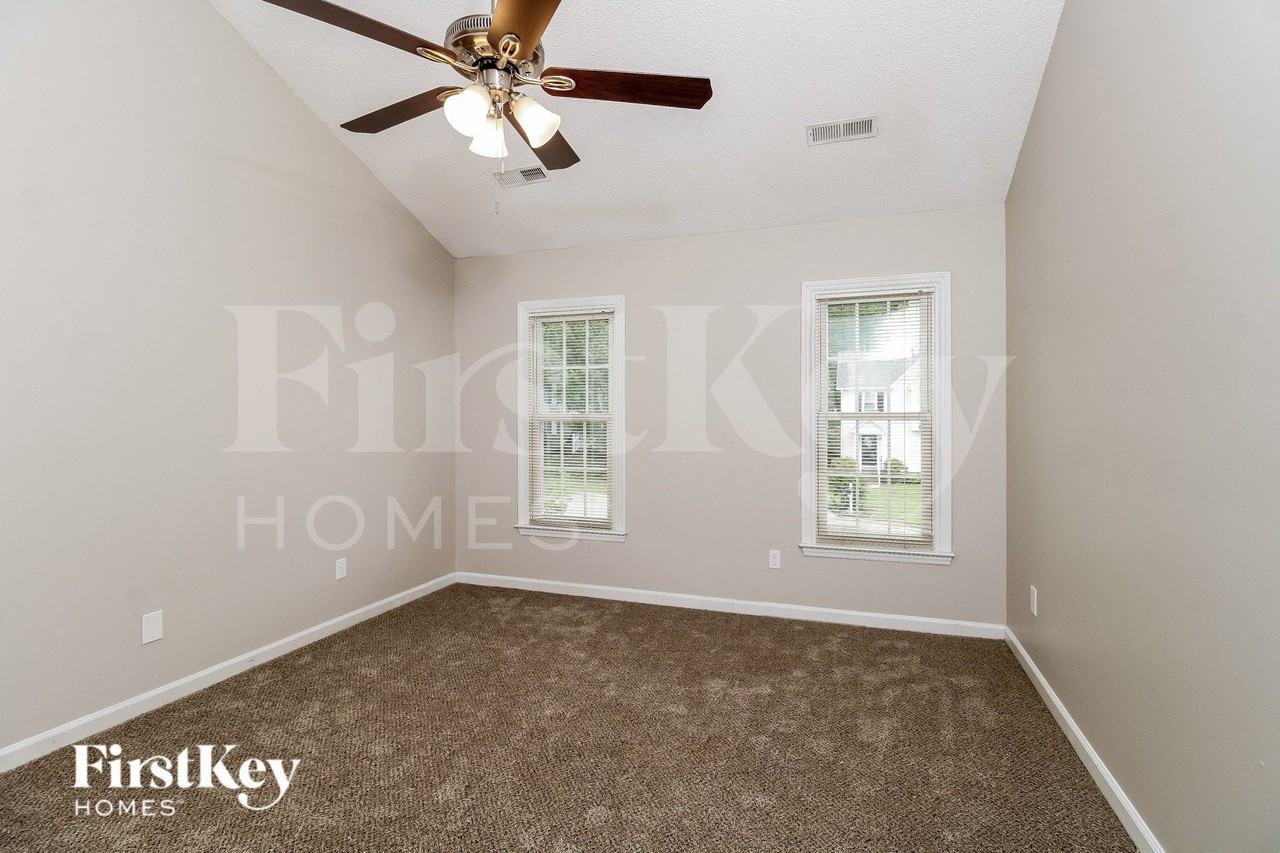 3229 Sparrowhawk Dr - Photo 7 of 15