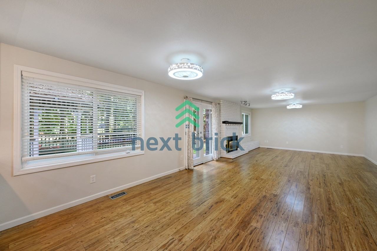 4605 232nd Ave Ne - Photo 4 of 25