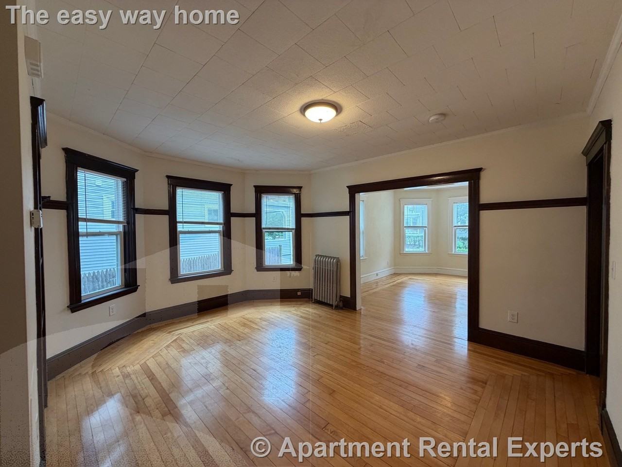 126 Auburn St #1 - Photo 4 of 15