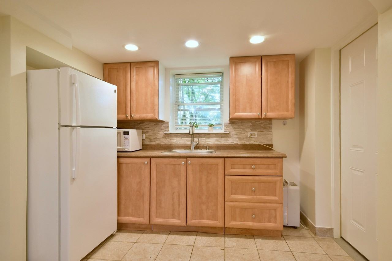 3859 N Oconto Ave #G - Photo 4 of 9