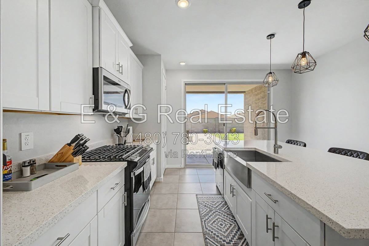 17315 W Mission Ln - Photo 7 of 10