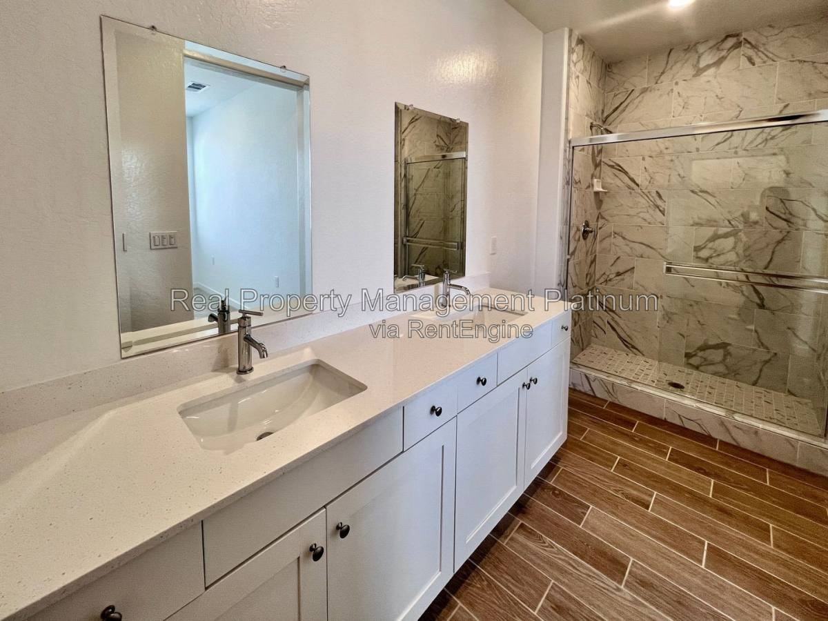 883 Fruitwood Ave - Photo 5 of 10