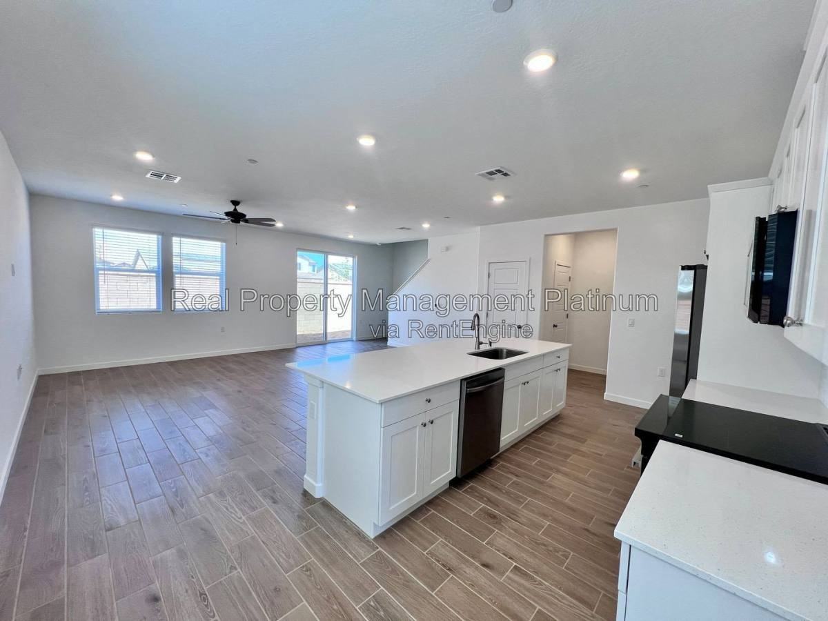 883 Fruitwood Ave - Photo 7 of 10