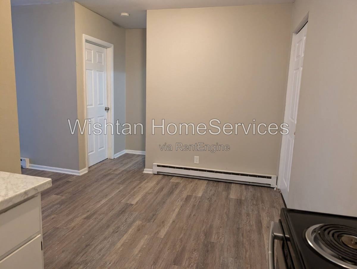201 N Charleston Blvd #1 - Photo 2 of 10
