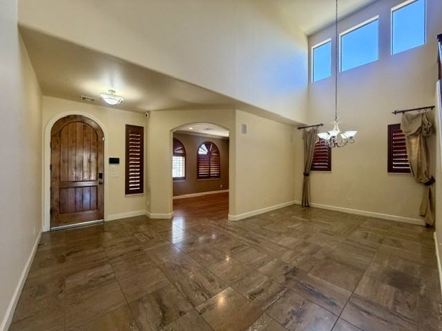 147 N 109th Ave - Photo 3 of 36