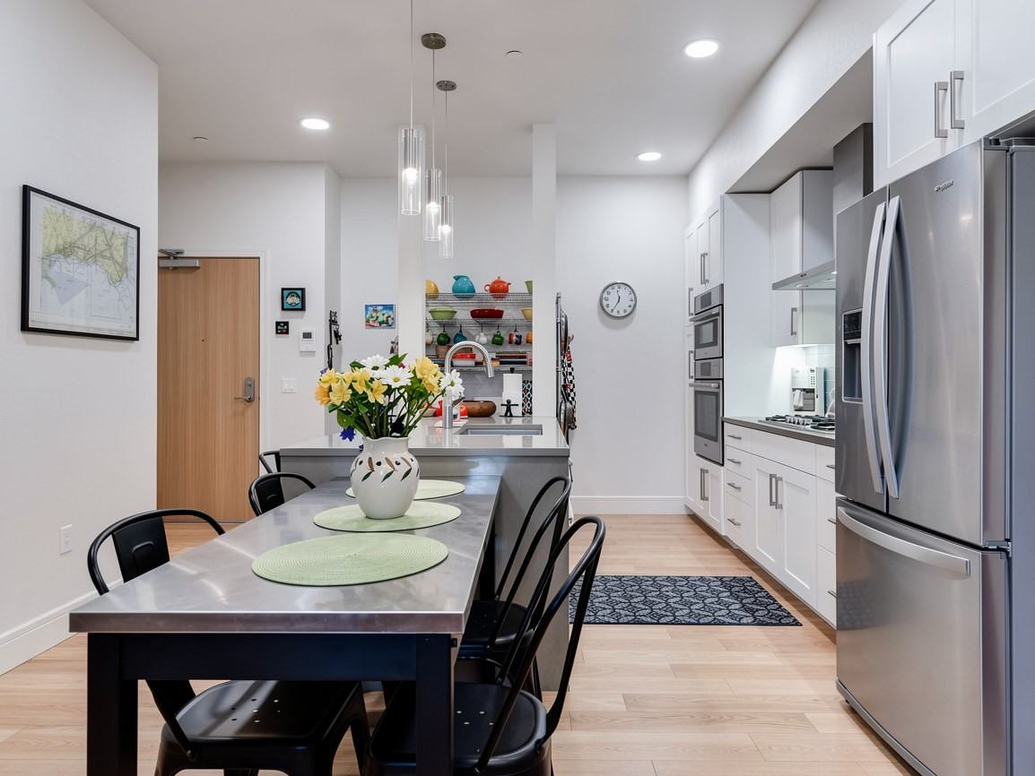 1600 Pearl St #304 - Photo 5 of 19