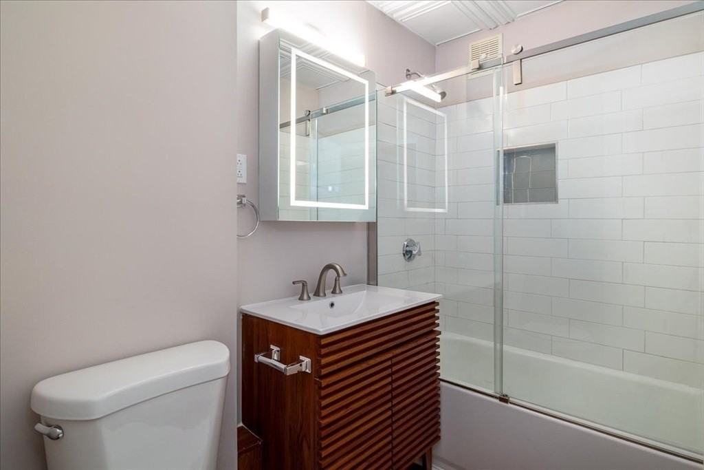 6 Chatham Pl - Photo 5 of 19