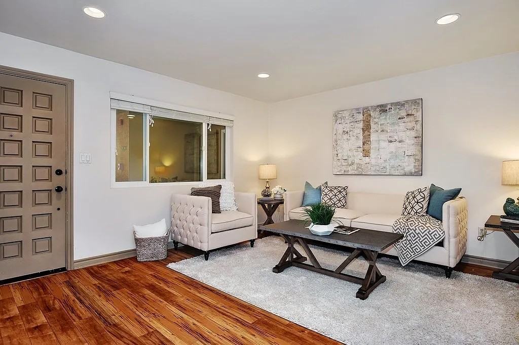 1030 Robinson Ave #107 - Photo 2 of 22