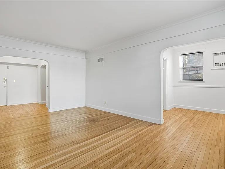56 Elm St - Photo 7 of 8
