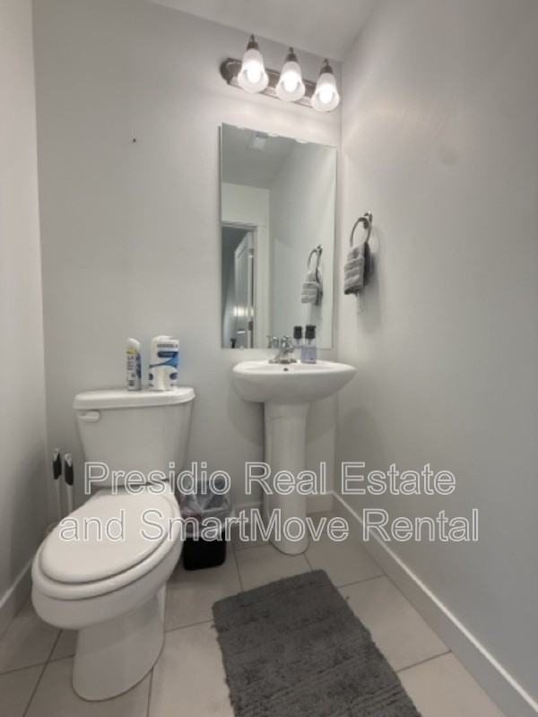 1590 Southwest #303 - Photo 4 of 14