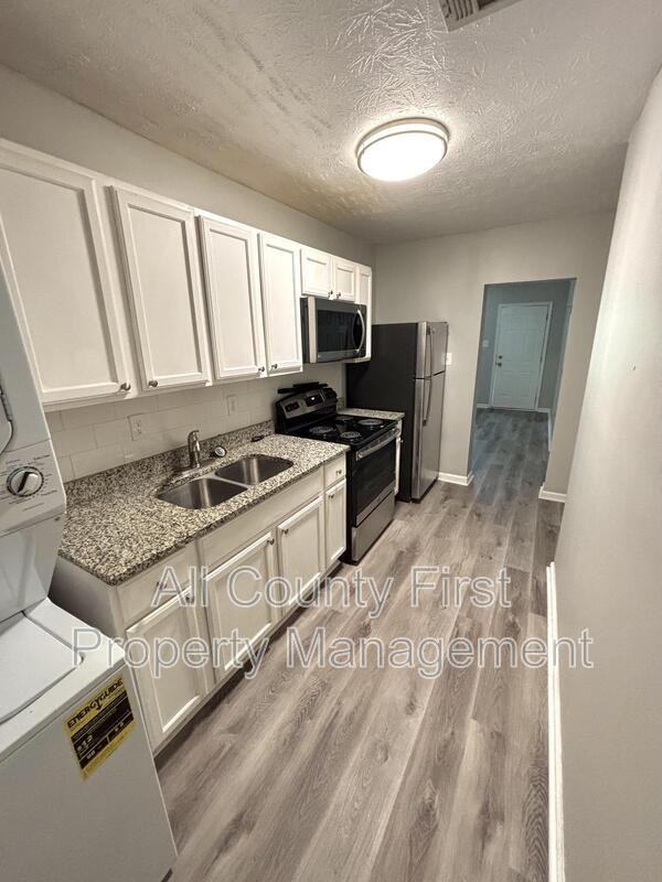 927 Fortress Ave Sw - Photo 6 of 10