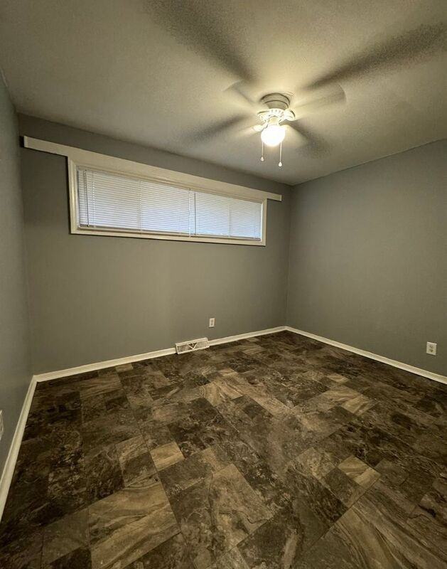 534 Camrose Dr - Photo 5 of 8