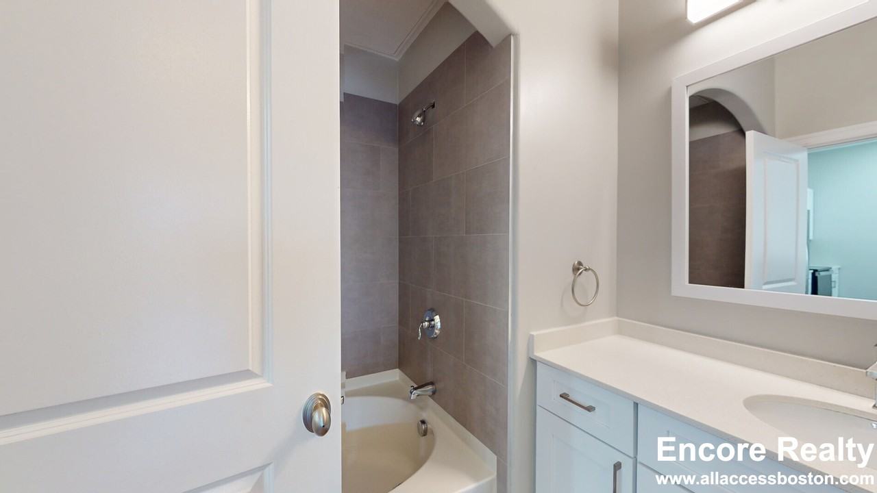 300 2nd Ave #3152 - Photo 5 of 50