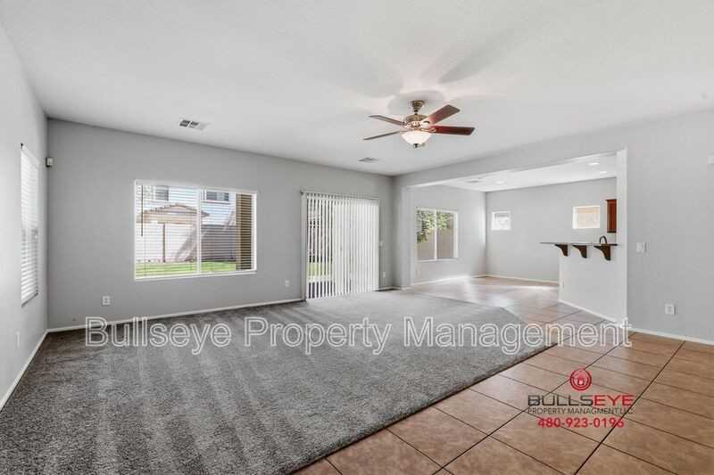 4224 E Bruce Ct - Photo 5 of 33