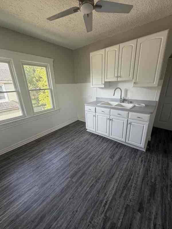 701 E 157th St - Photo 4 of 9