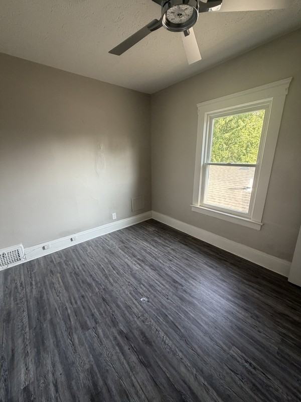 701 E 157th St - Photo 5 of 9