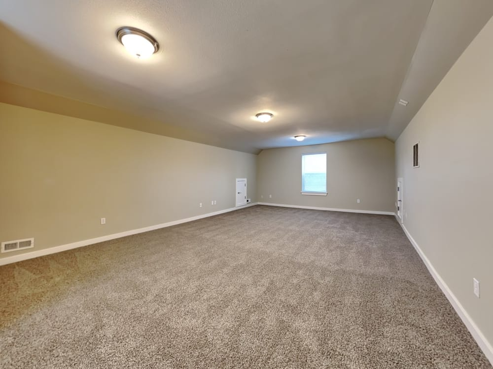 10202 185th Ave E #NA - Photo 3 of 7