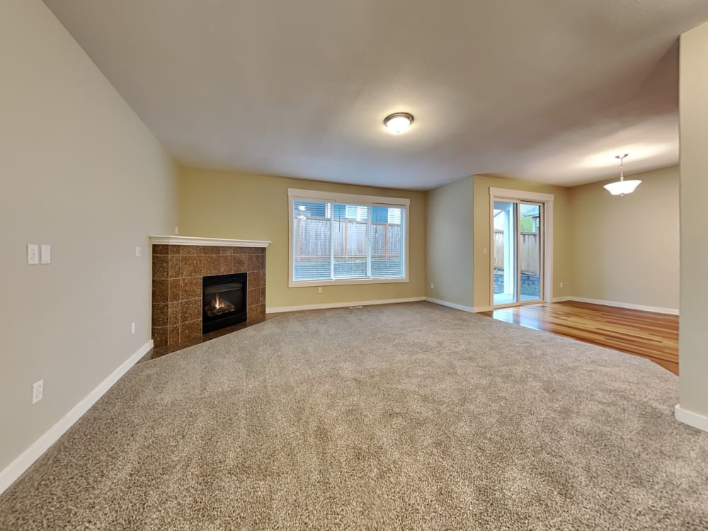 10202 185th Ave E #NA - Photo 4 of 7