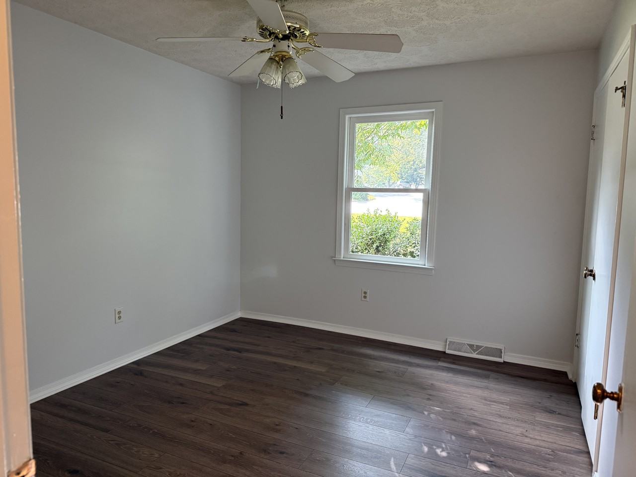 104 Hudson Farm Rd #NA - Photo 6 of 10