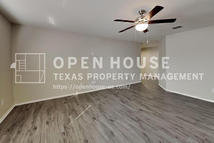 4941 Water Ridge Ln - Photo 5 of 20