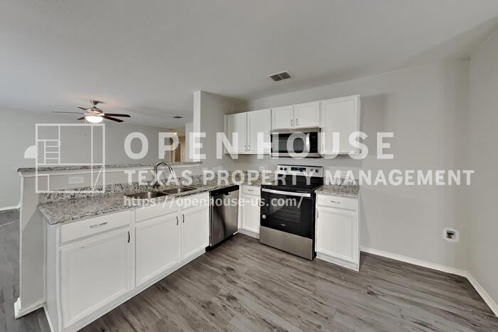 4941 Water Ridge Ln - Photo 7 of 20