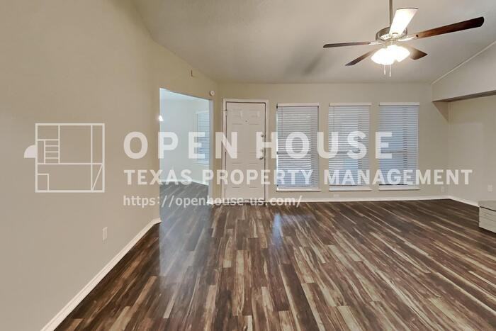 5002 Woodmeadow Dr - Photo 4 of 20