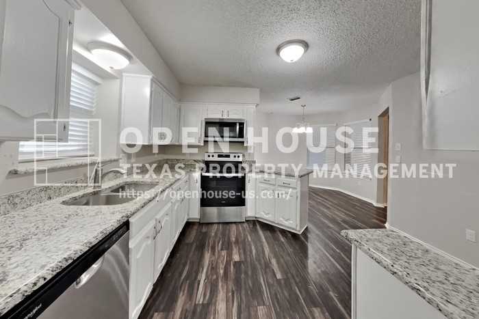 5002 Woodmeadow Dr - Photo 6 of 20