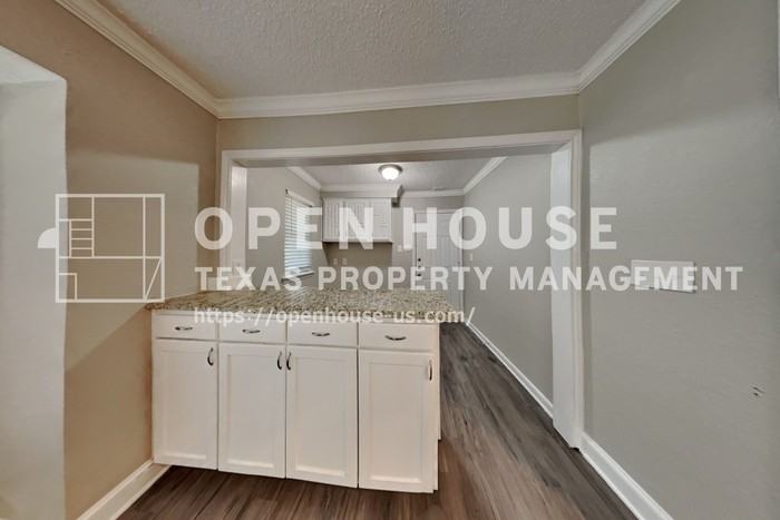 4413 Denver Dr - Photo 7 of 20