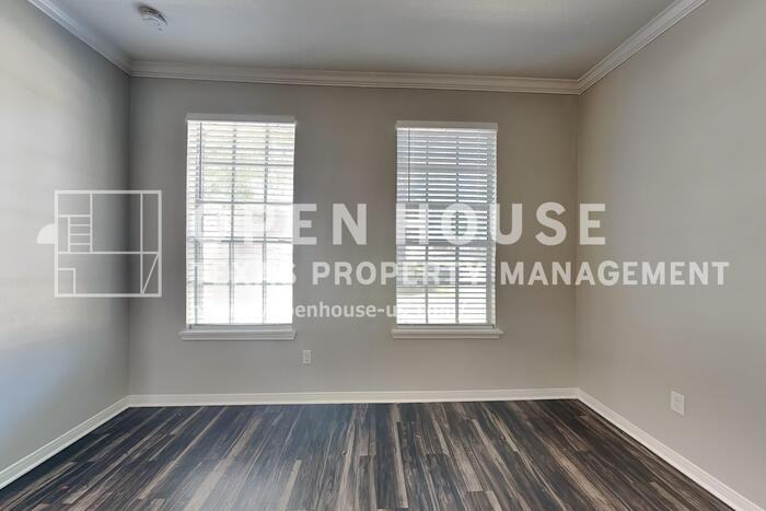 15907 Lausanne Dr - Photo 5 of 27