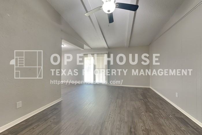 622 W Springdale Ln - Photo 5 of 20