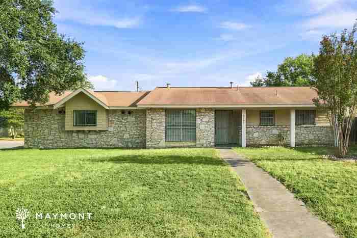 5103 Redding Ln