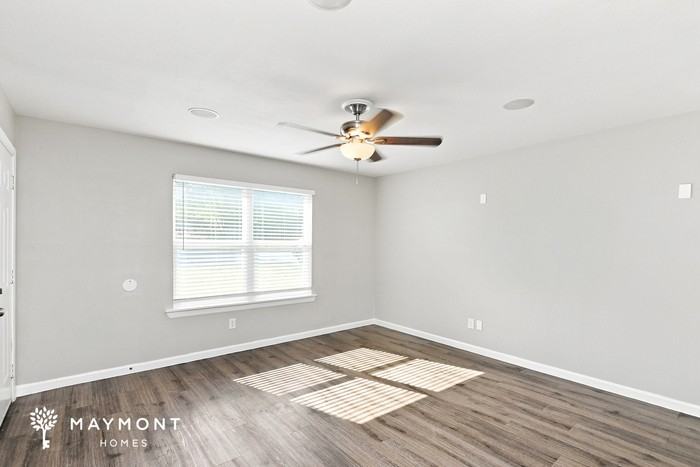 822 Rumfield Rd - Photo 4 of 15