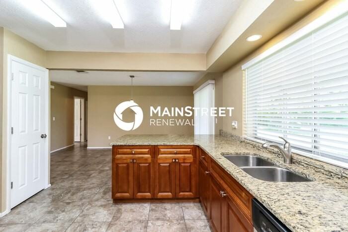 3685 Avanti Cir - Photo 6 of 16